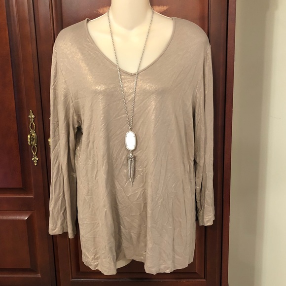 Chico's Tops - Chico’s size 2 gorgeous metallic gold top